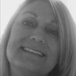 Meet your Posher, Joni